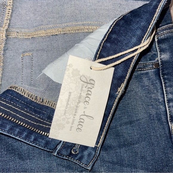 Grace & lace distressed patch jeans size 16 - Picture 4 of 7